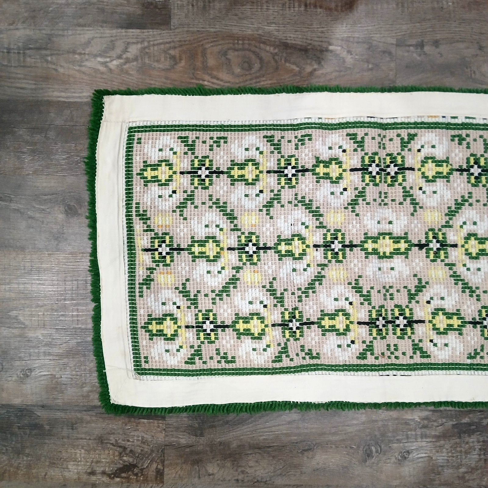 Vtg MCM Latch Hooked Rug Canvas Back Green Yellow 46 x 24″ Geometric Retro Good
