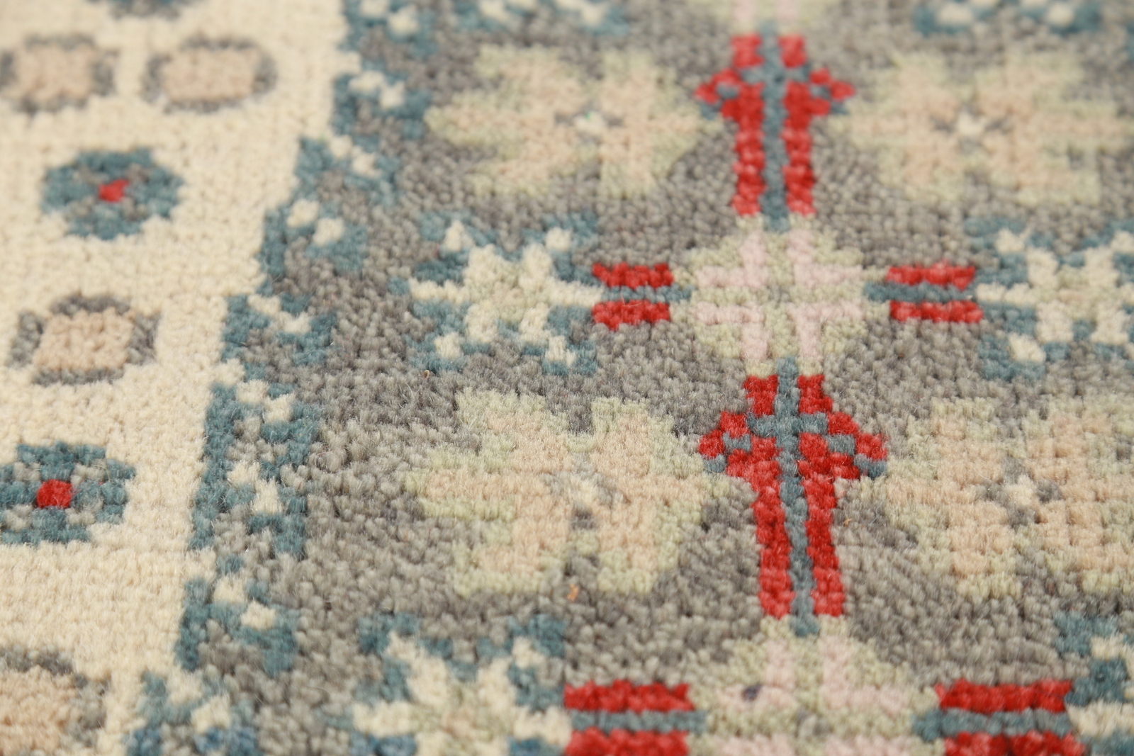 Grey Heriz Serapi Beauty Hand-Knotted Indian Accent Carpet in Wool 3×6 ft