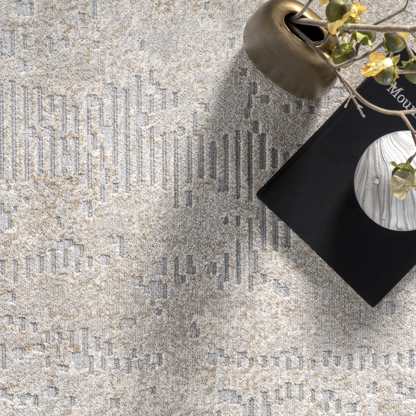 Nuloom Alice Light Grey/Ivory, 6′ Round, Modern Abstract, Recycled Materials
