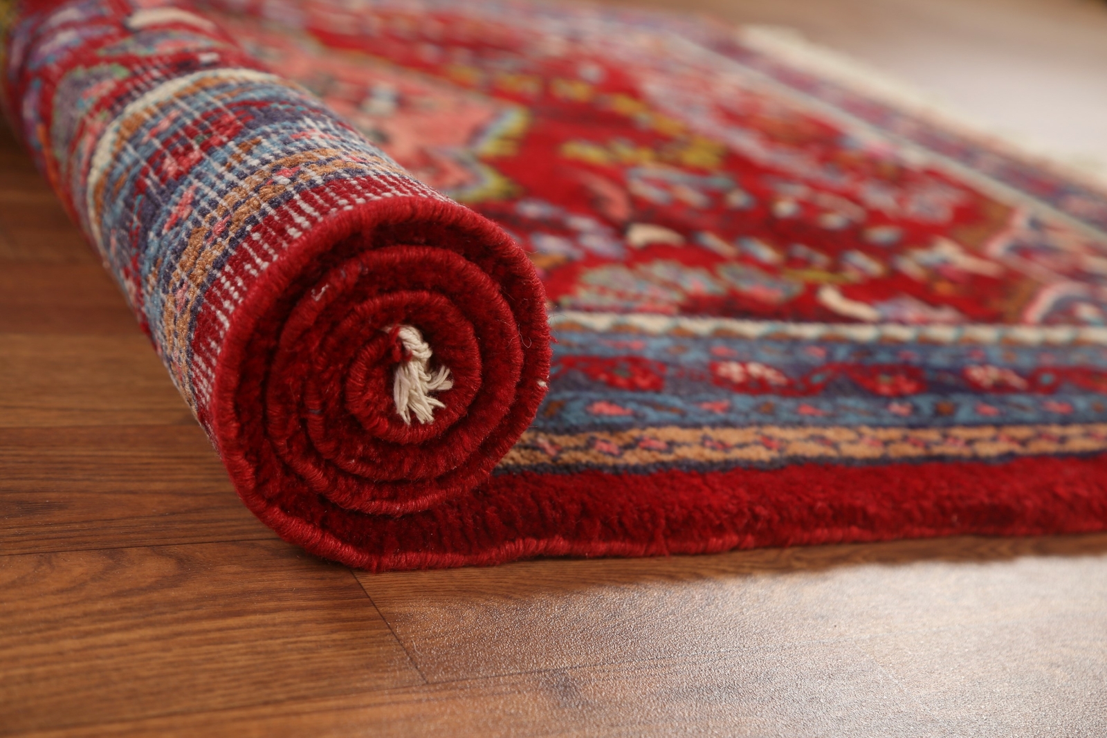 Traditional Floral Red 4×5 Lilian Hamadan Hand-Knotted Wool Rug 5′ 4” x 3′ 10”