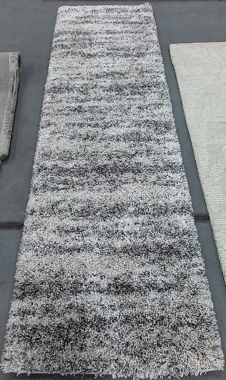 IVORY / GREY 2′-3″ x 8′-0″ Flaw in Rug, Reduced Price 1172809266 SGH206A-28