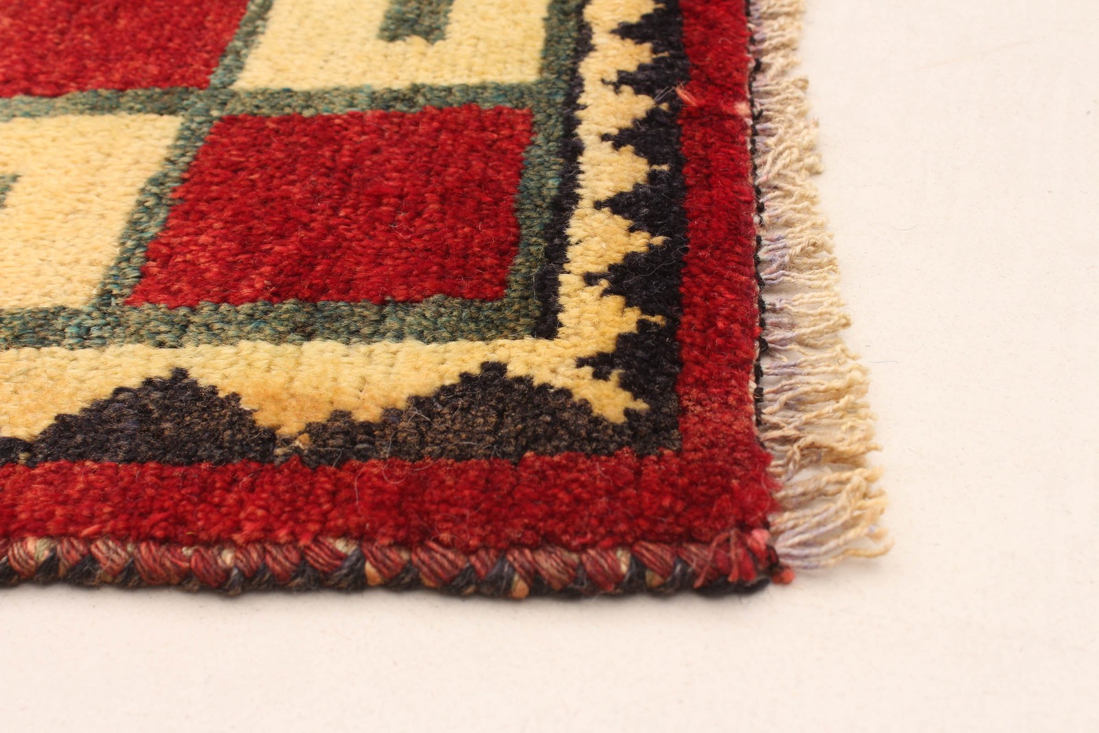 Traditional Hand-knotted Wool Oriental Carpet 2’11” x 5’0″ Area Rug