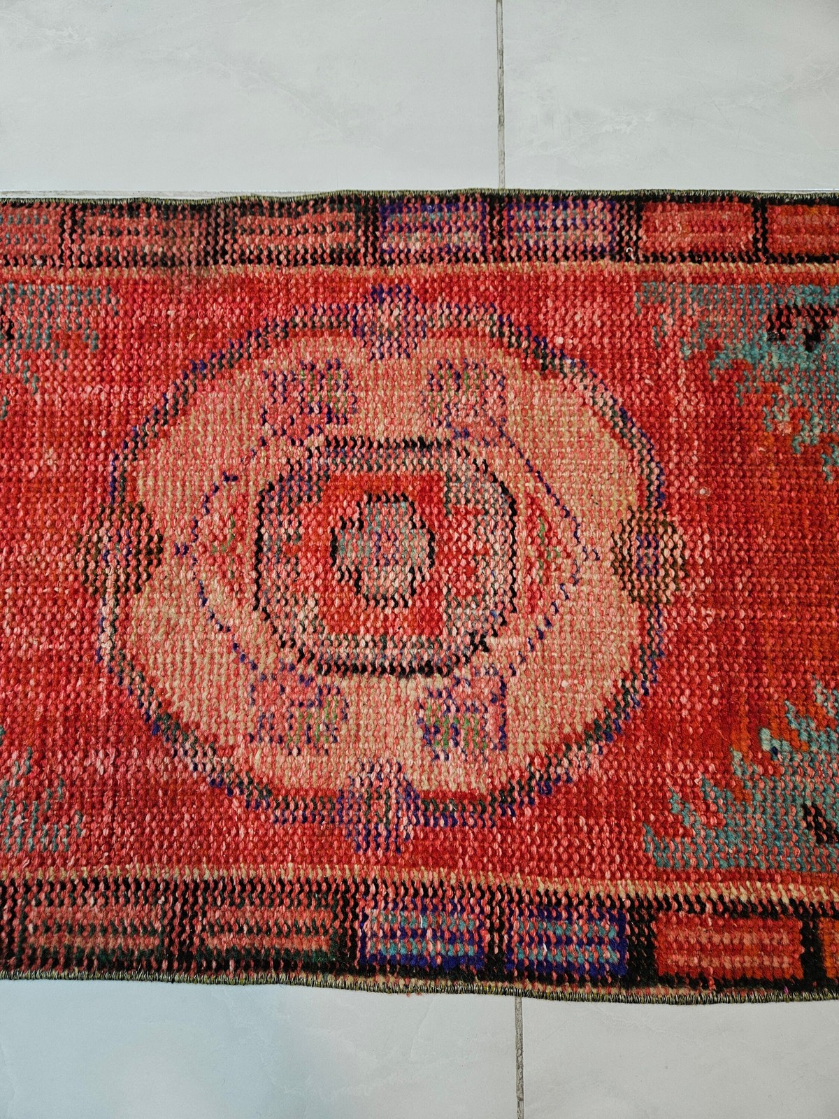 Small Red Wool Turkish Rug – Vintage Boho Carpet 1.9 x 3.8 ft