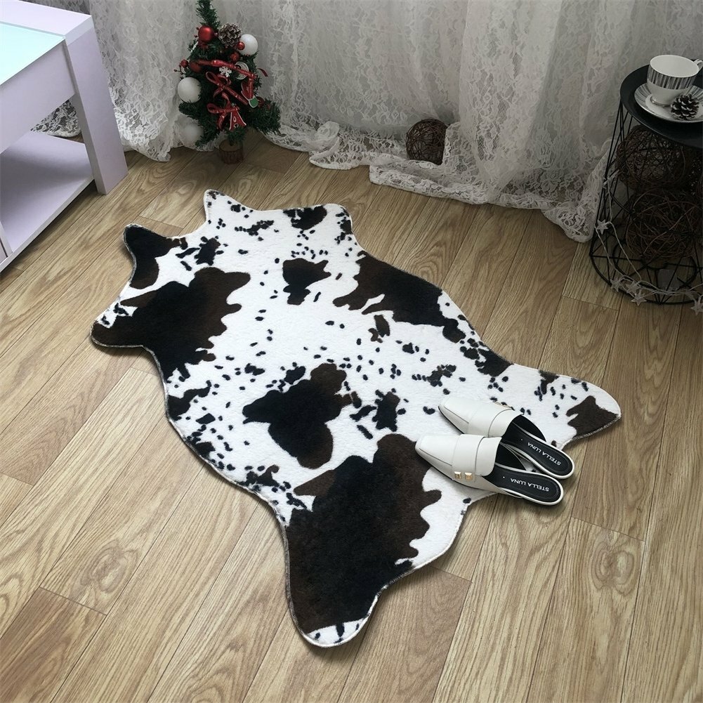 Cow Animal Skin Hide Pelt Faux Fur Rug Cute Area Rug Bedroom Home Decor 74x105cm