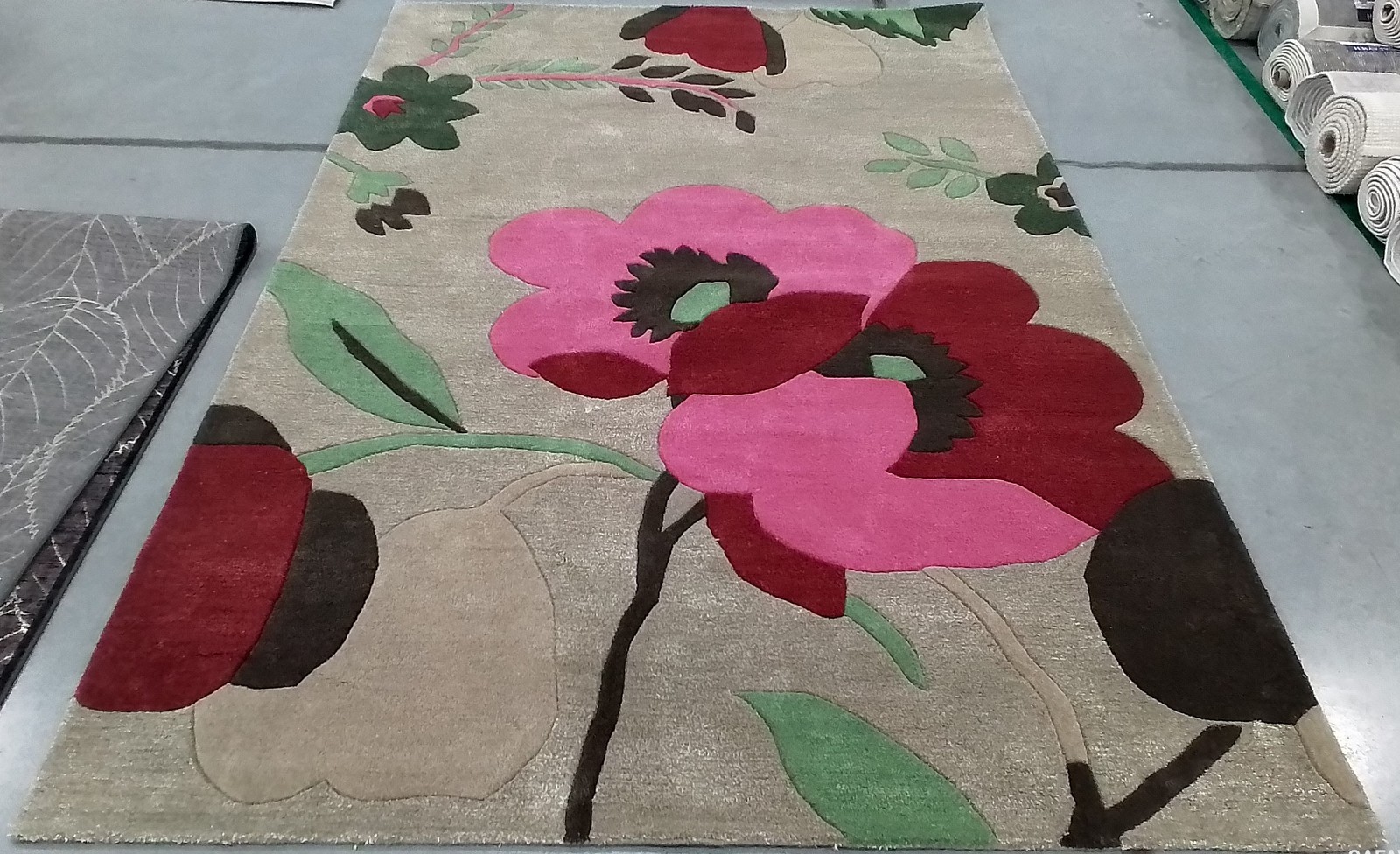 SAND / MULTI 6′-0″ x 9′-0″ Back Stain Rug, Reduced Price 1172803870 BEL116A-6