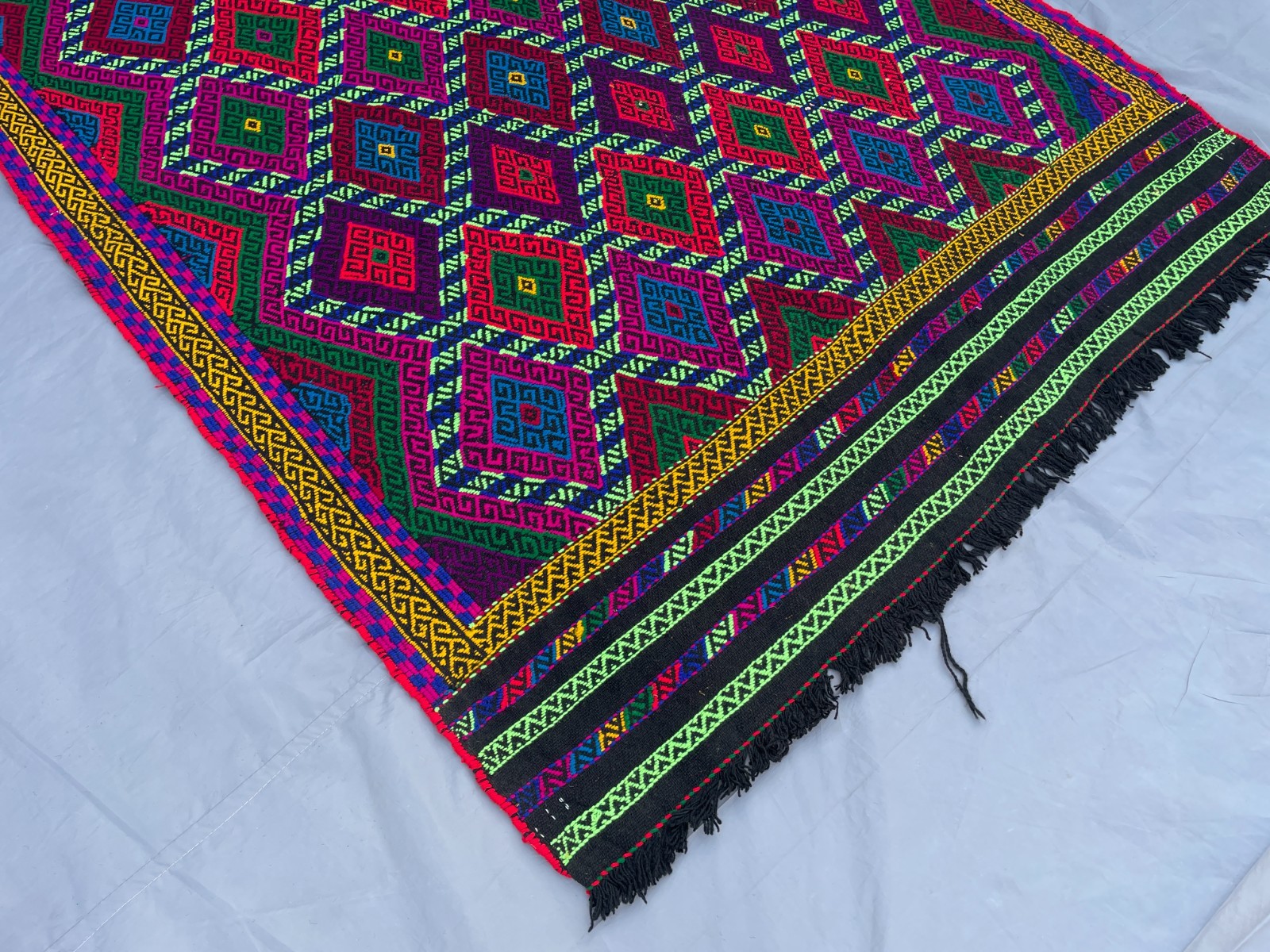 4×5 Bright Uzbek Soumak Rug Handwoven Tribal Geometric Flatweave Carpet.