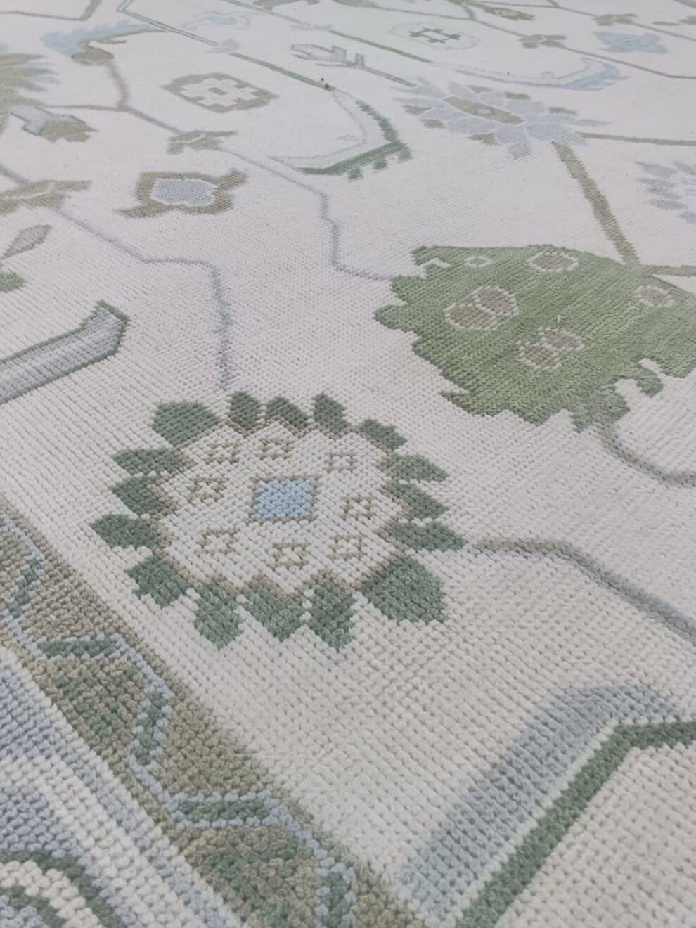 Modern Turkish Oushak Rug White off, Blue and Grey Hand Knotted Contemporary rug