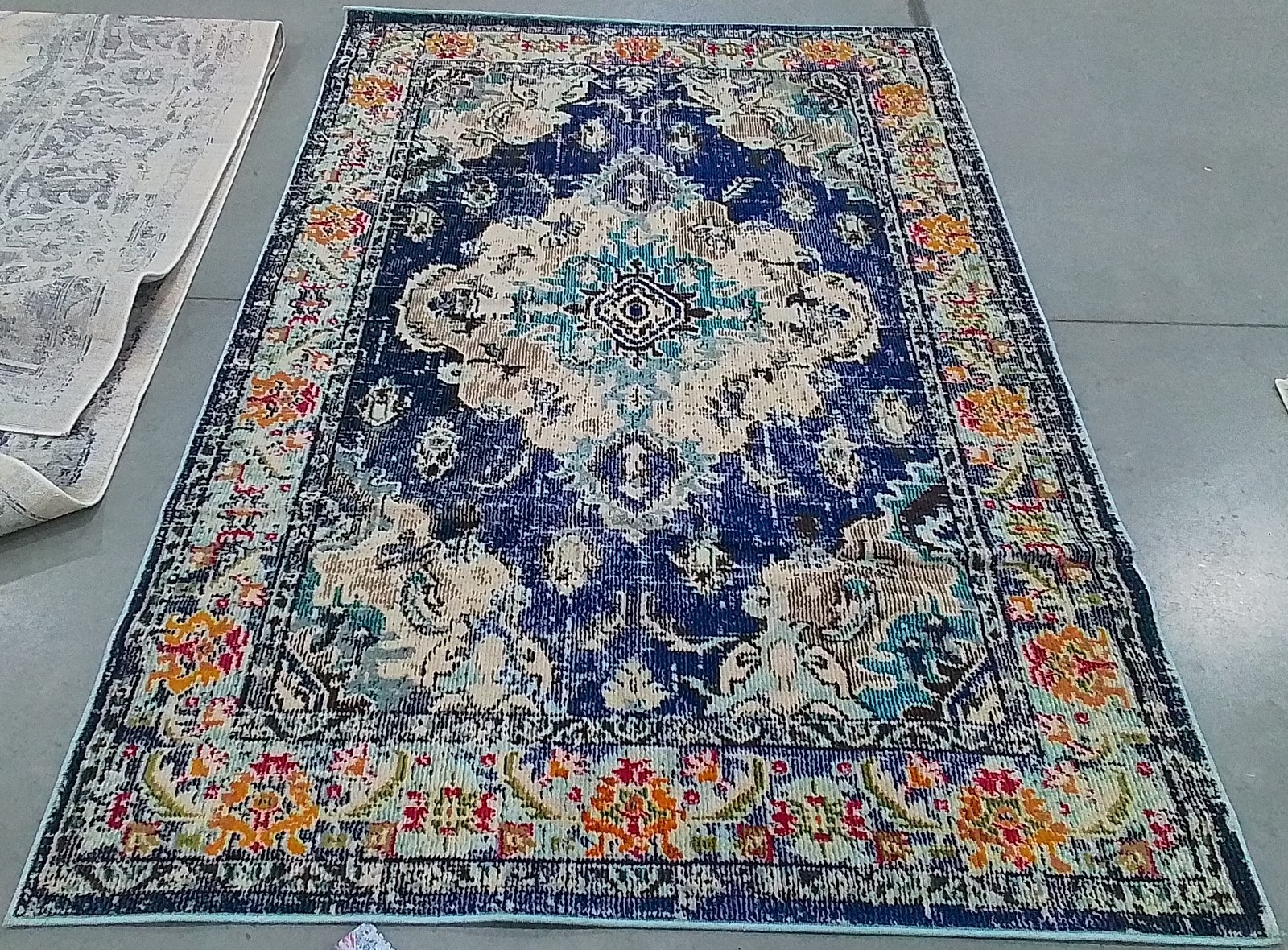 NAVY / LIGHT BLUE 5′-1″ x 7′-7″ Flaw in Rug, Reduced Price 1172802485 MNC243N-5