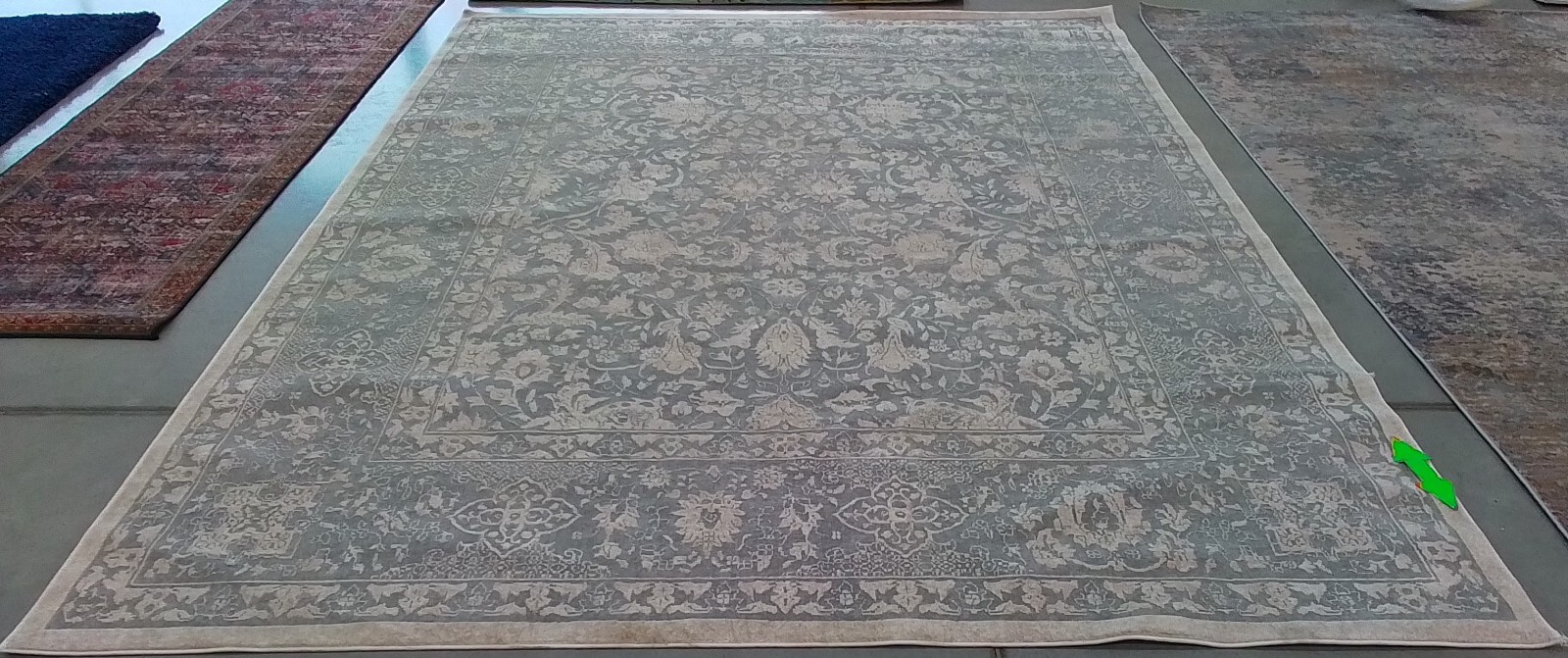LIGHT GREY / CREAM 8′-0″ x 10′-0″ Damaged Rug Reduced Price 1172769843 RFT667C-8