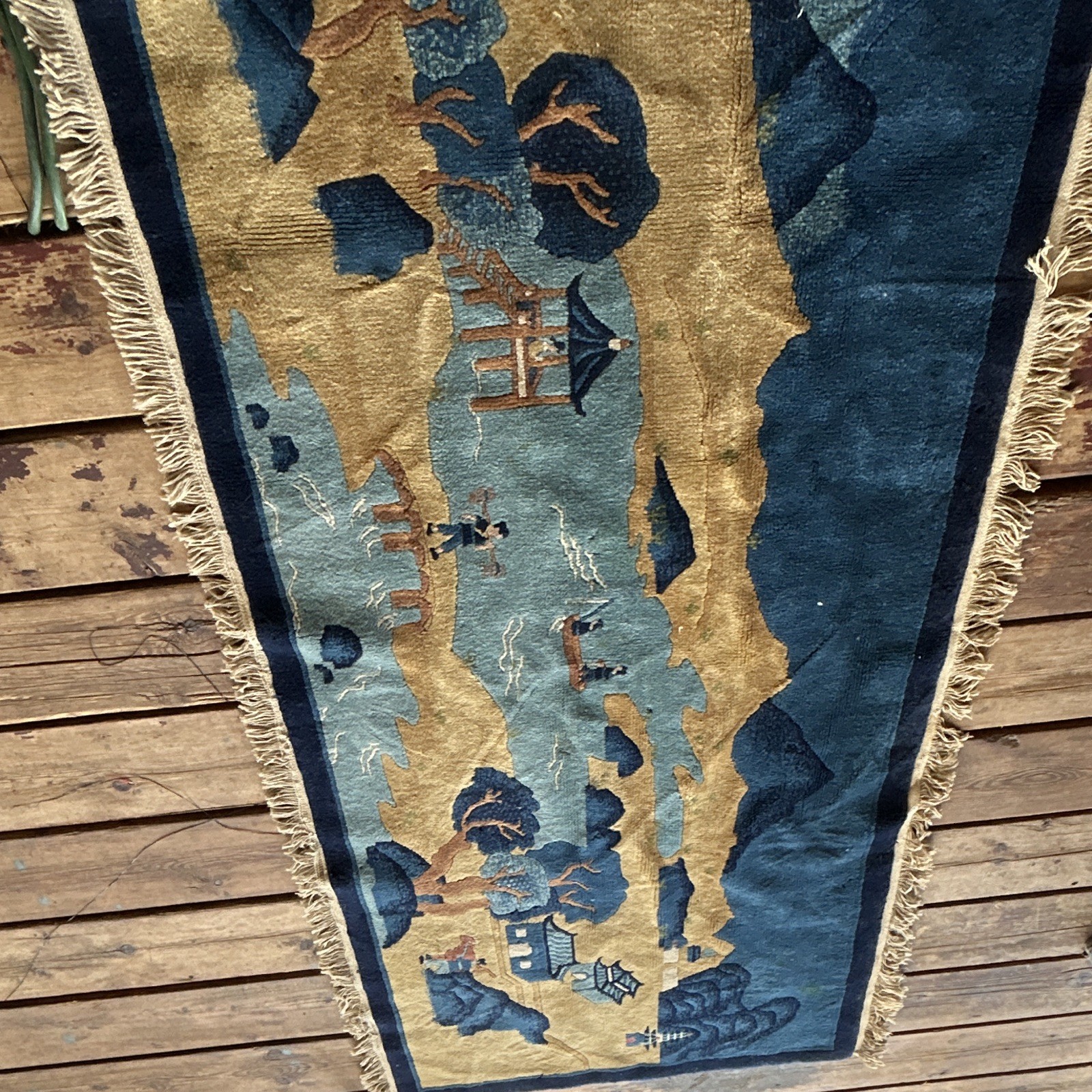 Blue/Beige Asian inspired Pictorial Landscape Fringed Hand-Tufted Rug 30×56