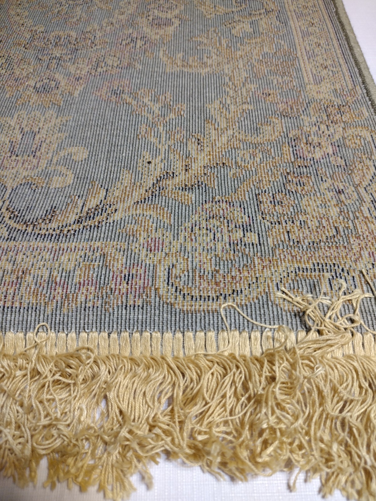 Madras Small Area Belgium 100% Viscose Silk Look 21″x34″ Rug