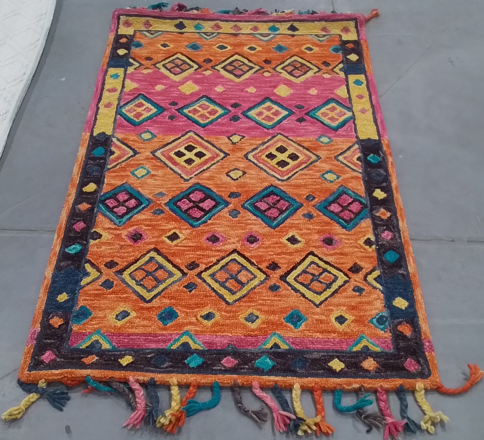 ORANGE / FUCHSIA 3′-0″ x 5′-0″ Cut on Rug, Reduced Price 3172810113 APN138A-3