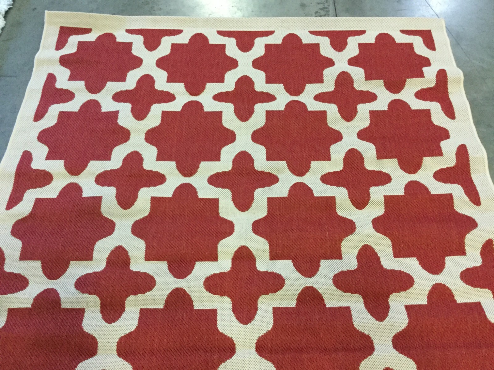 RED / BONE 5′-3″ X 5′-3″ SQ Flaw in Rug, Reduced Price 1172662062 CY6913-248-5SQ