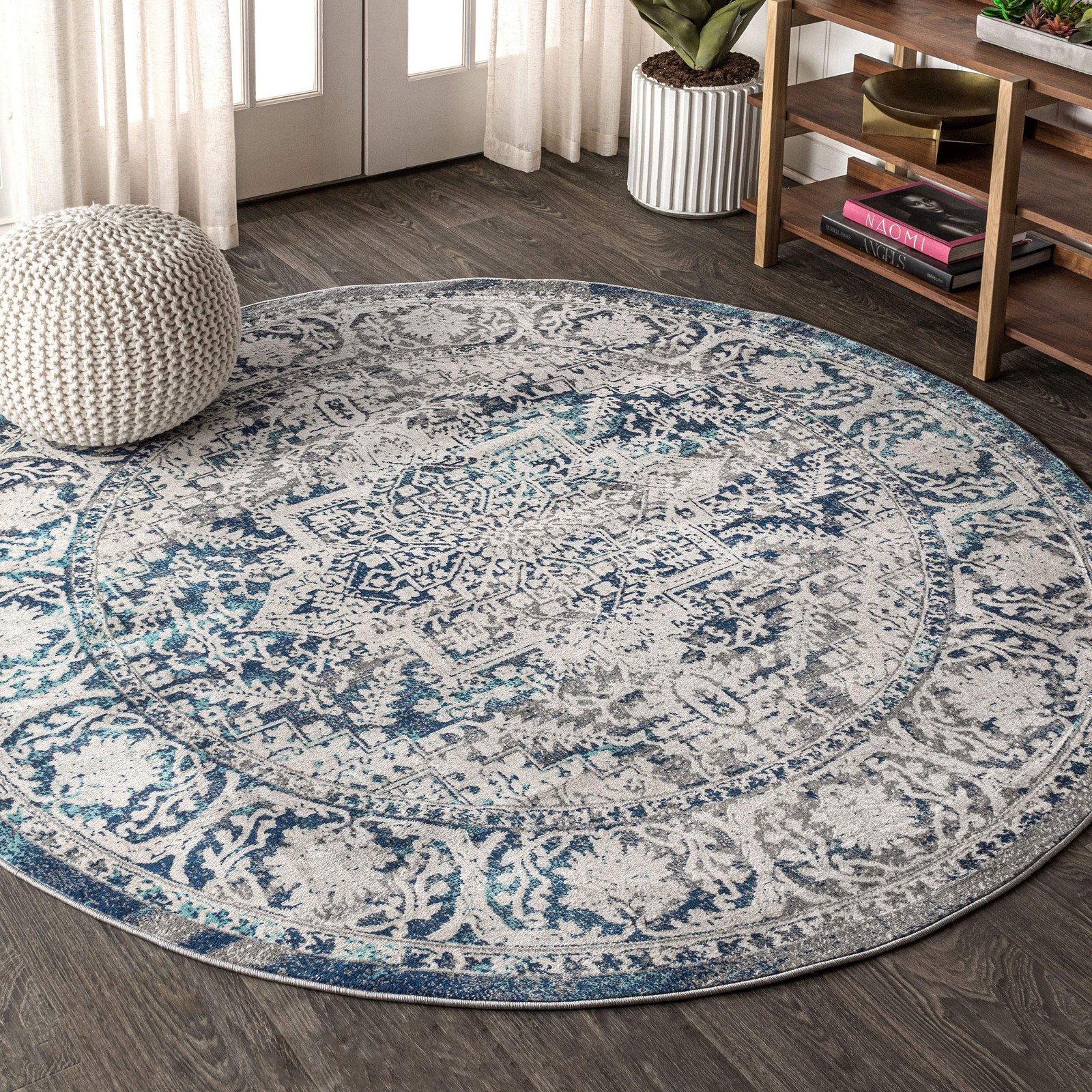 Jonathan Y Modern Vintage Medallion Navy/Light Gray 6 Round Indoor Area Rug