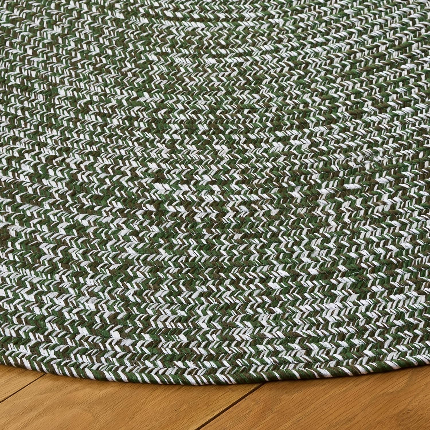 Handmade Reversible Dark Green Braided Outdoor Rug – 4′ x 6′ Oval