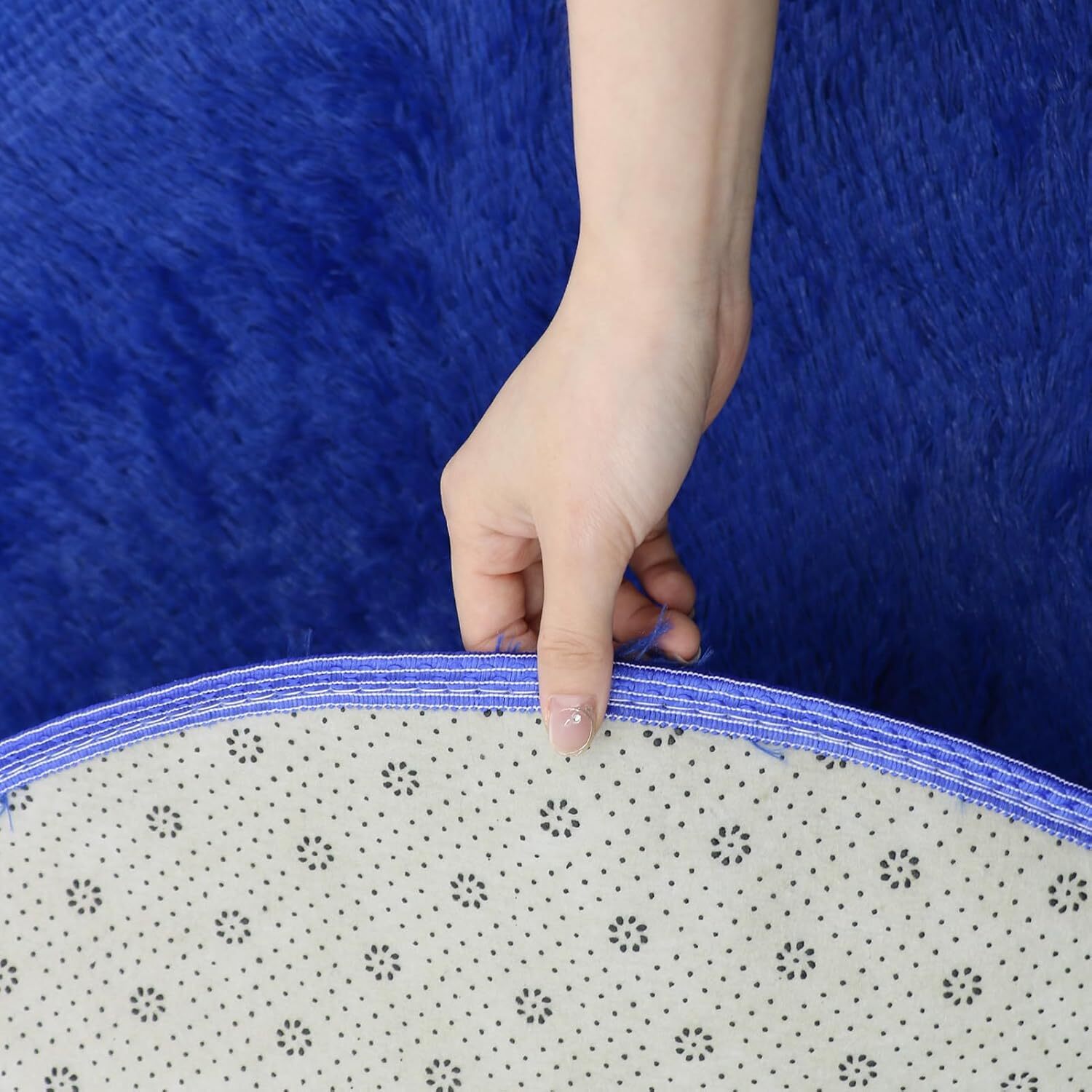 Soft Fluffy Round Area Rug, Cozy Plush Shaggy Circle Carpet 2.6 Feet Royal Blue