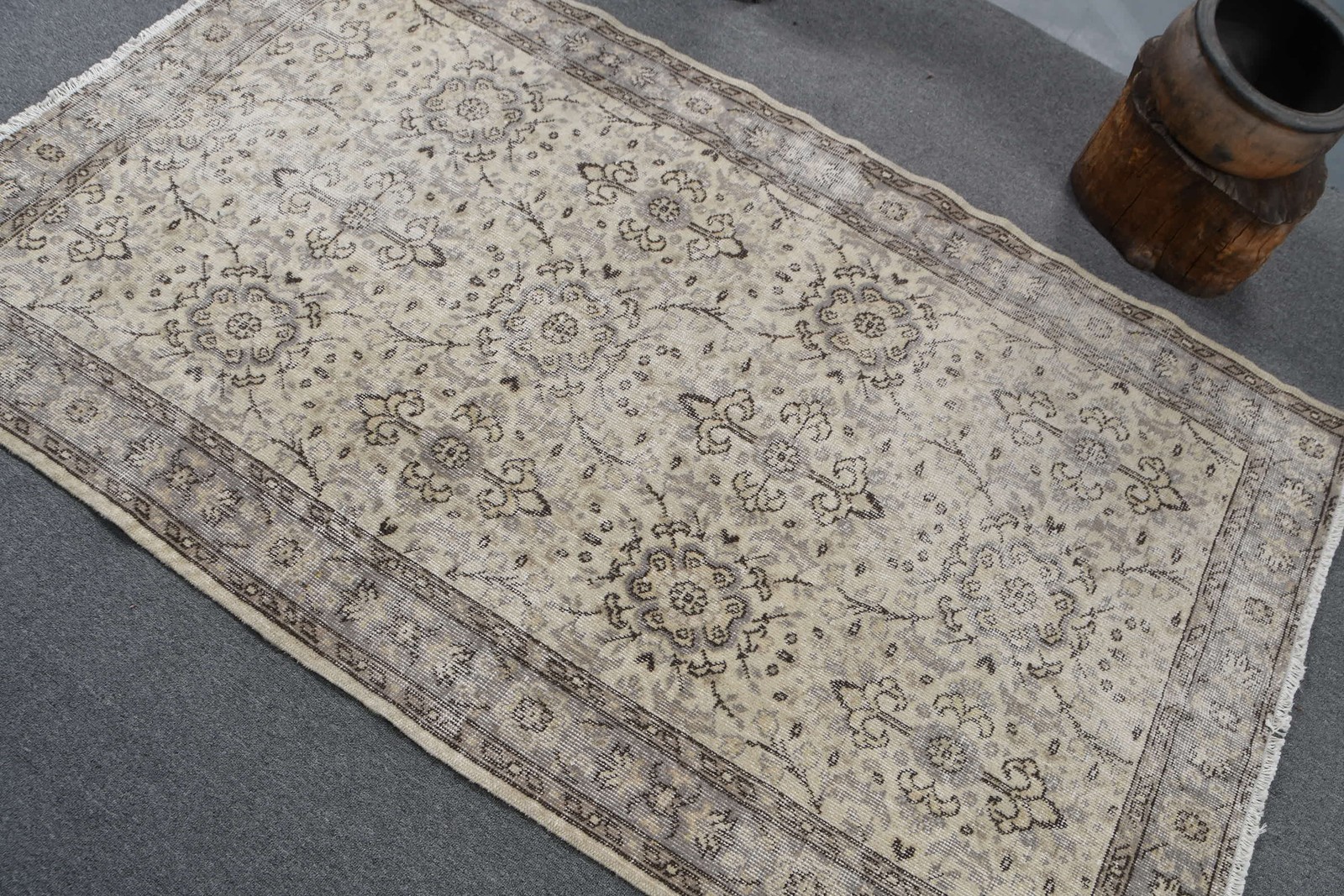 Turkish Vintage Area Rug 3,9×6,6 ft, Gray Oriental Rug Wool