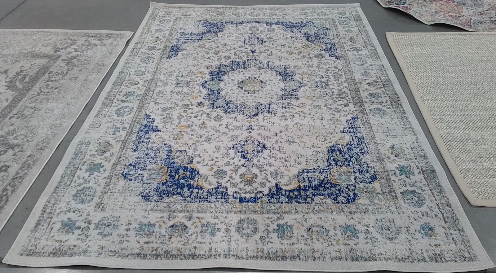 IVORY / BLUE 6′-7″ x 9′-0″ Back Stain Rug, Reduced Price 1172797139 EVK220C-6