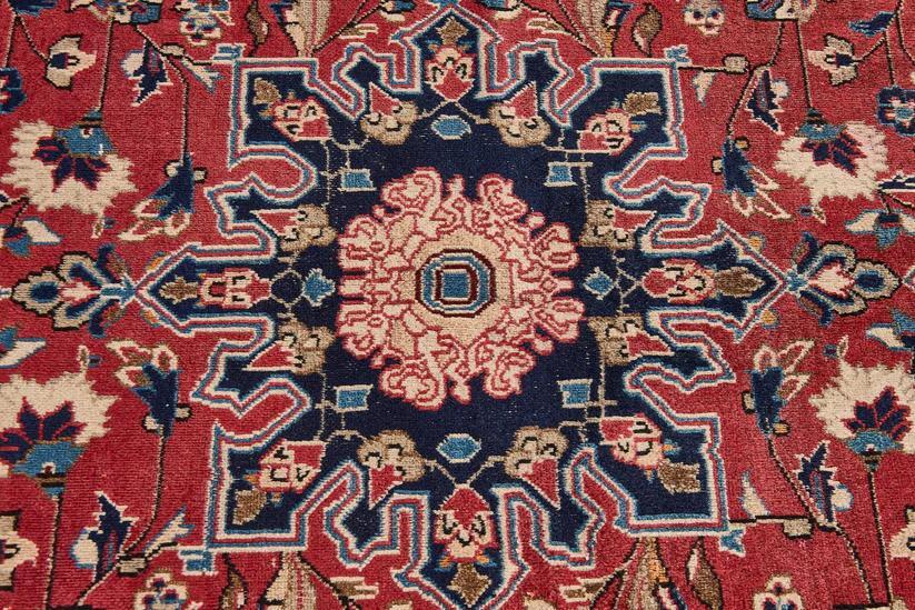 Oriental Medallion Floral Turkish 5′ 1″ x 7′ 3″ Red Hand Knotted Area rug