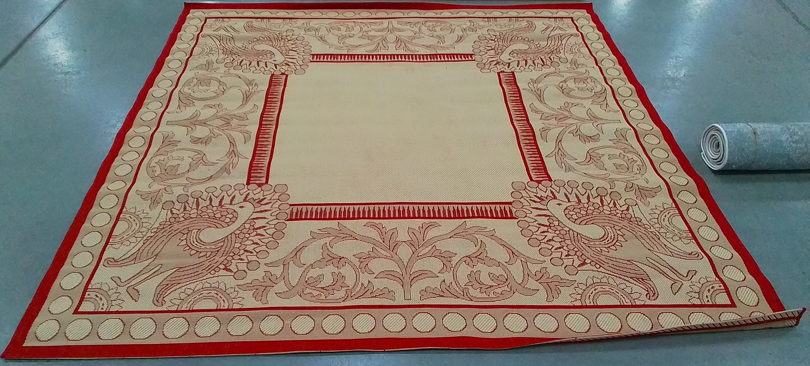 NATURAL/RED 7′-10″ x 7′-10″ Flaw in Rug Reduced Price 1172805910 CY2965-3701-8SQ