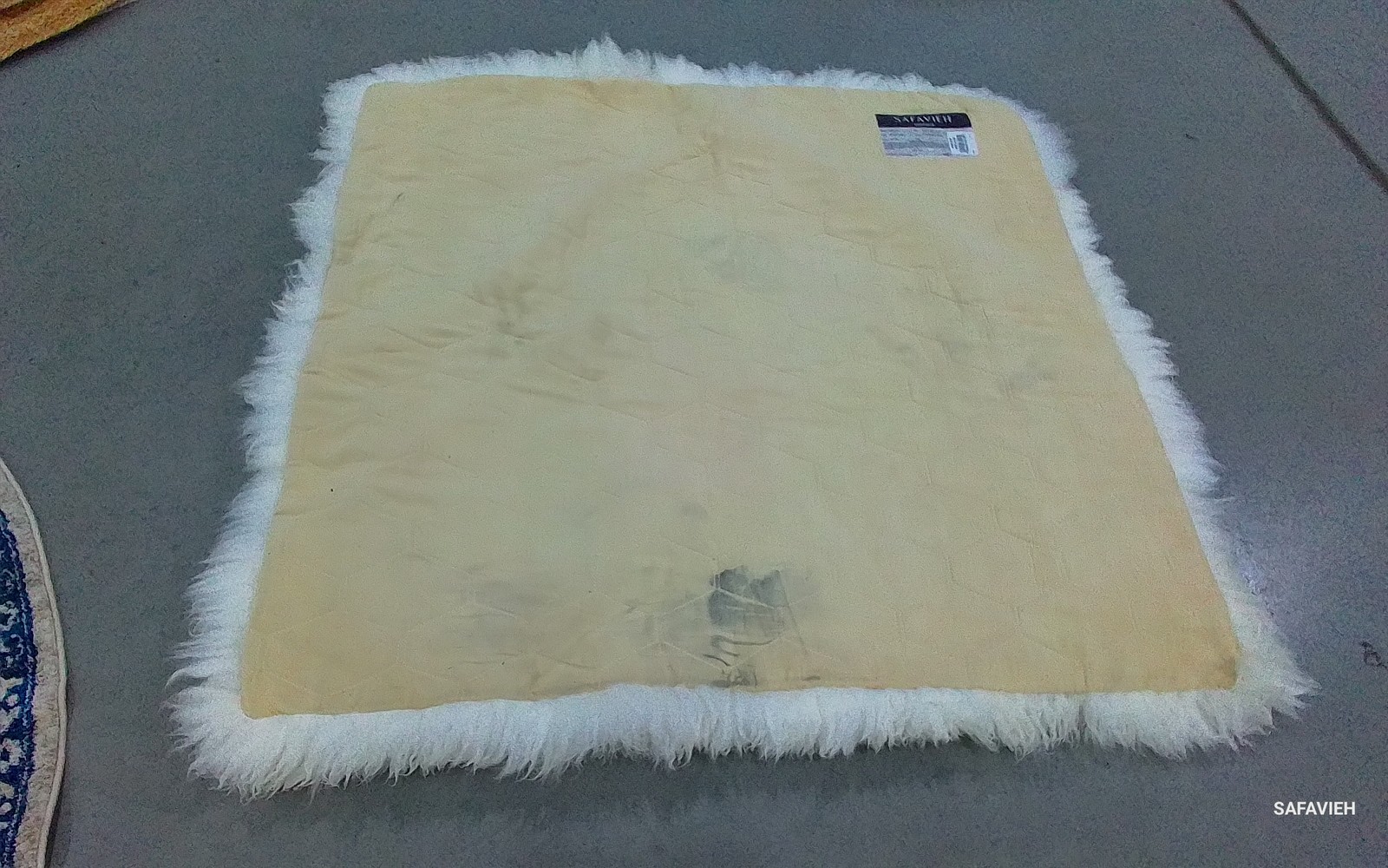 NATURAL/WHITE 4′-0″ x 4′-0″ Back Stain Rug, Reduced Price 1172809328 SHS211A-4SQ