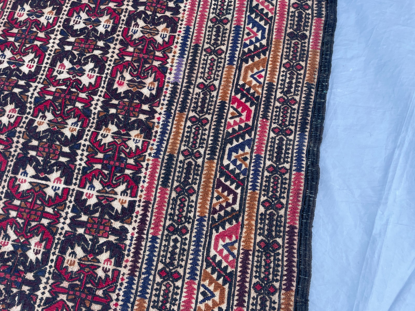 4×5 Decorative Soumak Rug Handwoven Tribal Wool Geometric Flatweave Carpet.
