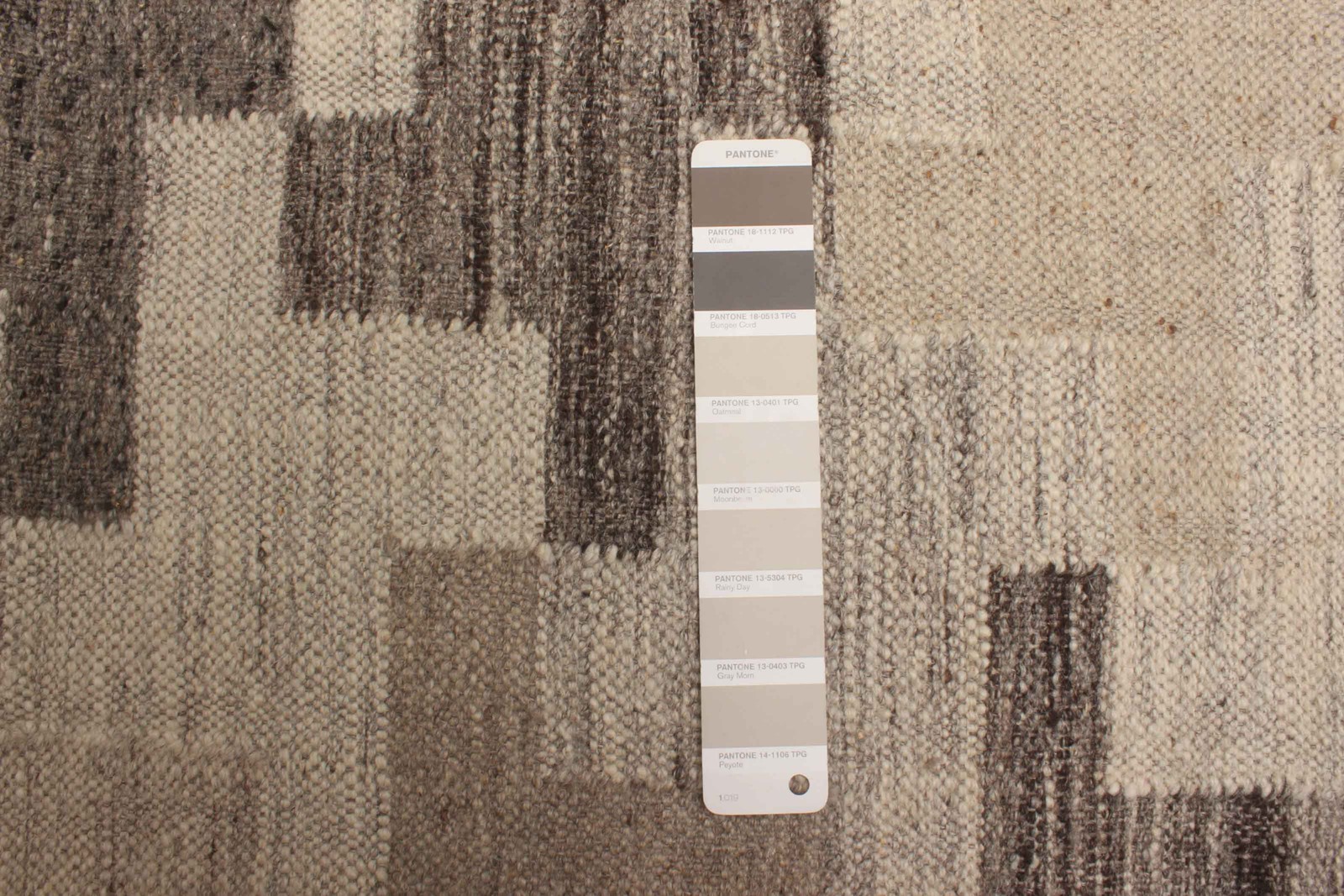 Vintage Hand Woven Area Rug 6’3″ x 9’0″ Traditional Wool Oriental Carpet