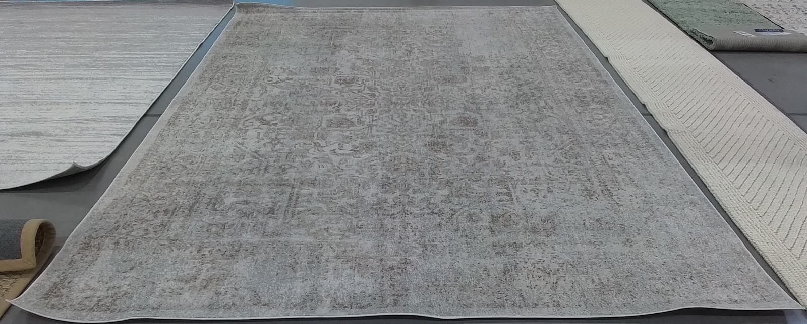 IVORY / TAUPE 9′-0″ x 12′-0″ Flaw in Rug, Reduced Price 1172792385 EVK256E-9