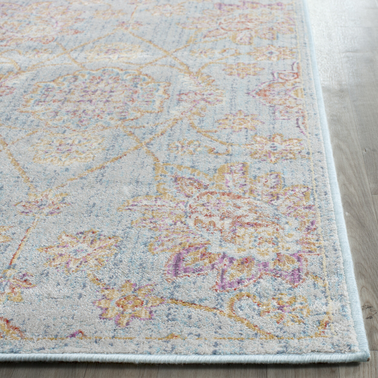SAFAVIEH Sevilla SEV814C Light Blue / Multi Rug