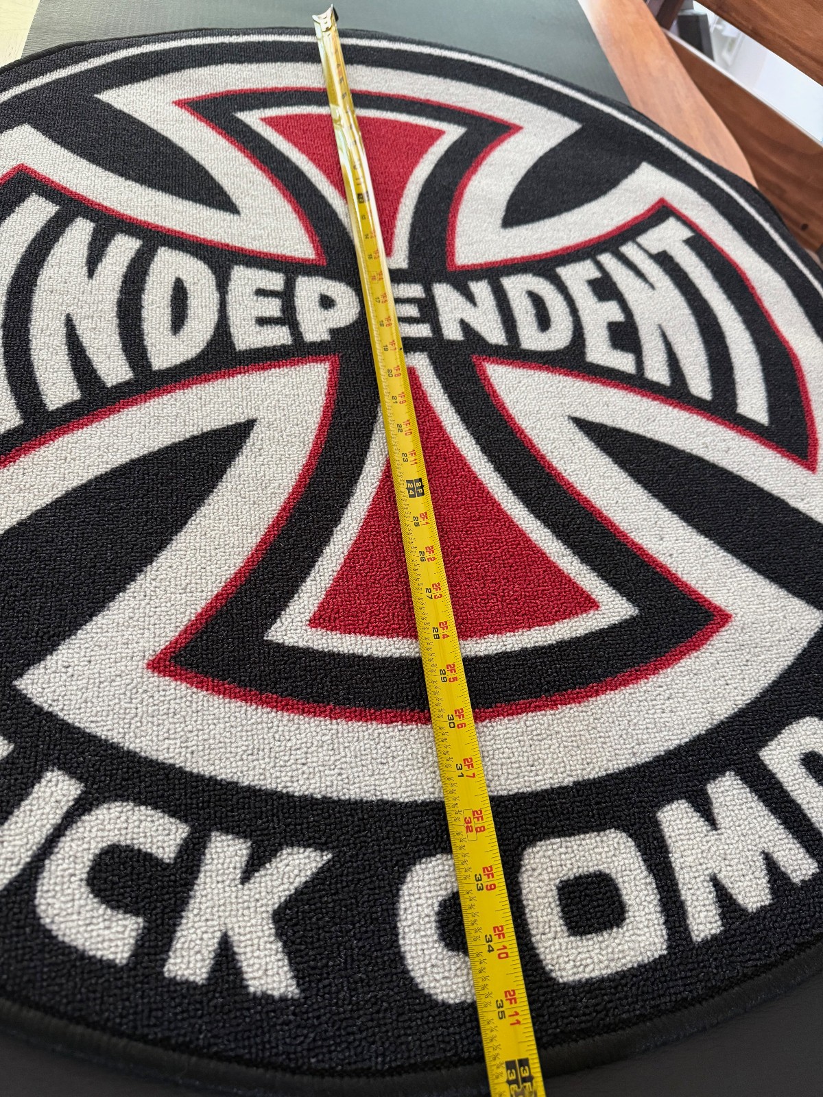 Independent Truck Company Round Area Rug 36″ Signature Iron Cross Logo RARE