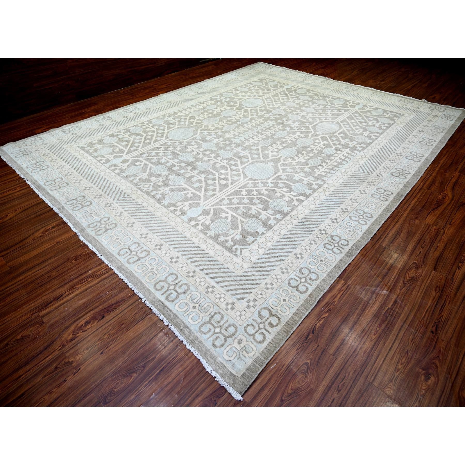 11’2″x14’3″ Gray Washed Out Peshawar Hand Knotted Pure Wool Oversized Rug R73281