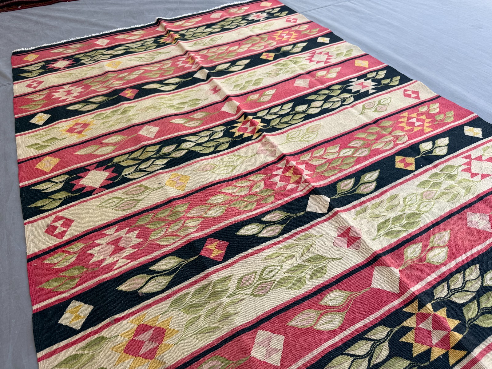 5×8 Handwoven Afghan Turkish Kilim Area – Floral Striped Flatweave Tribal Carpet