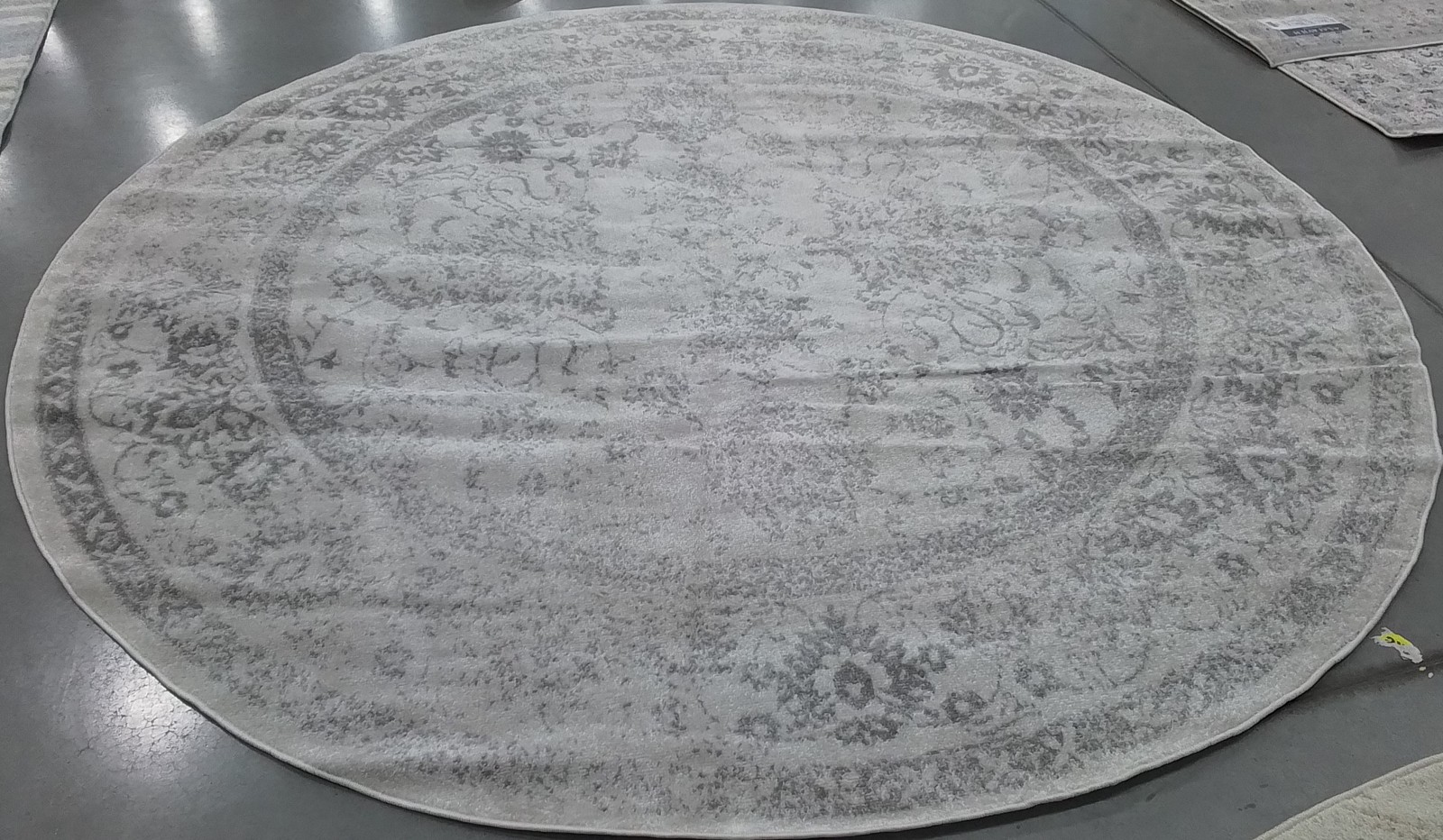IVORY / SILVER 9′-0″ x 9′-0″ Flaw in Rug, Reduced Price 1172795450 ADR109C-9R