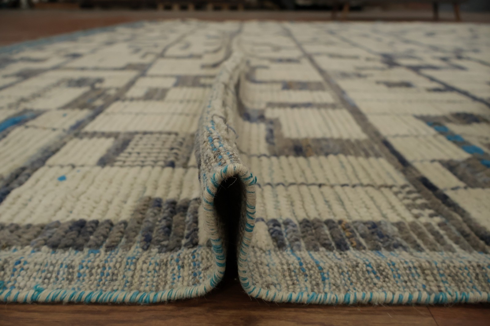 Versatile Minimalist Moroccan Rug 13×21 Ft Handmade Oversized Wool Carpet