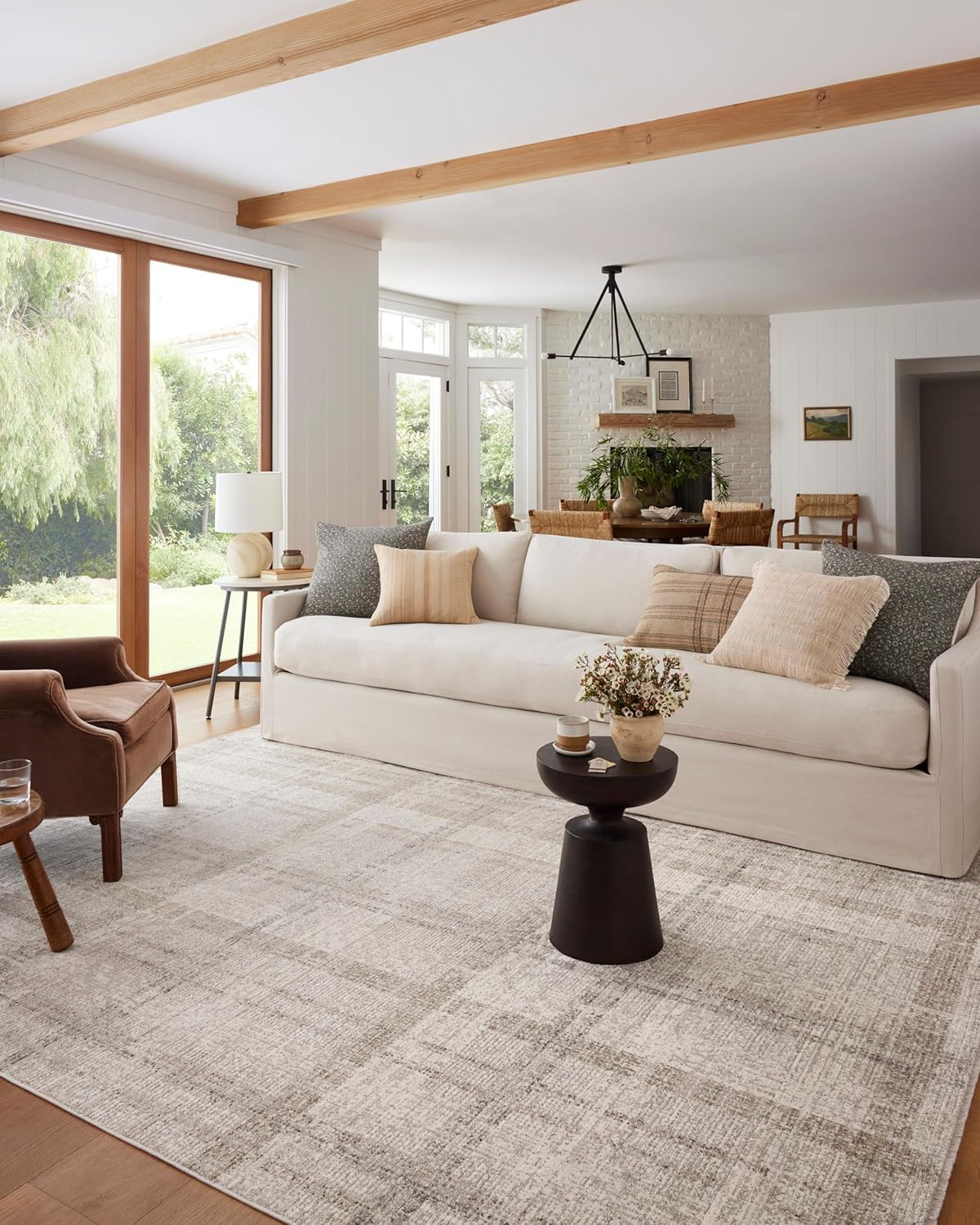 Loloi Angela Rose Ember Collection EMB-04 Ivory/Multi 7′-10″ X 10′ Area Rug