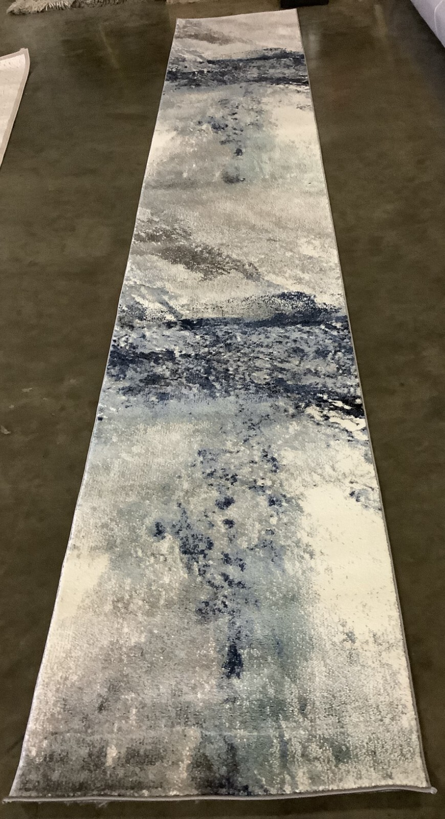 BLUE / GREY 2′-3″ x 14′-0″ Flaw in Rug, Reduced Price 1172673368 GAL117M-214