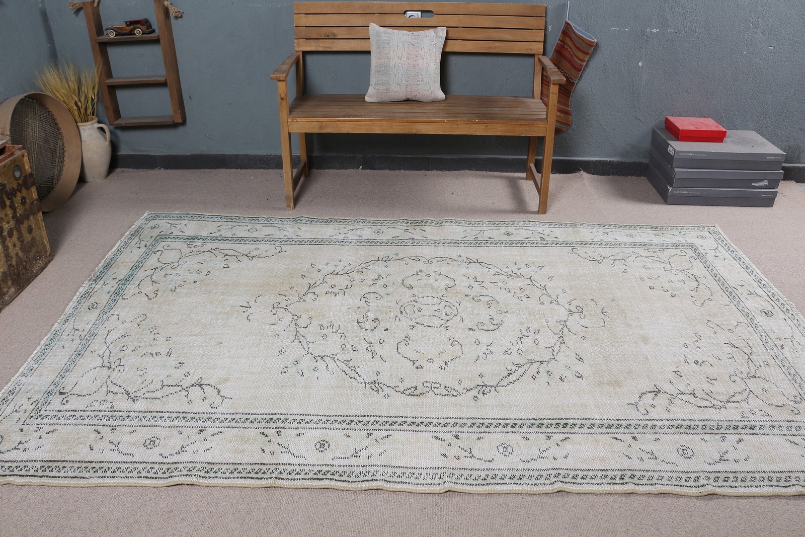 5,4×8,7 ft Vintage Turkish Rug, Large Rug, White Wool Rug