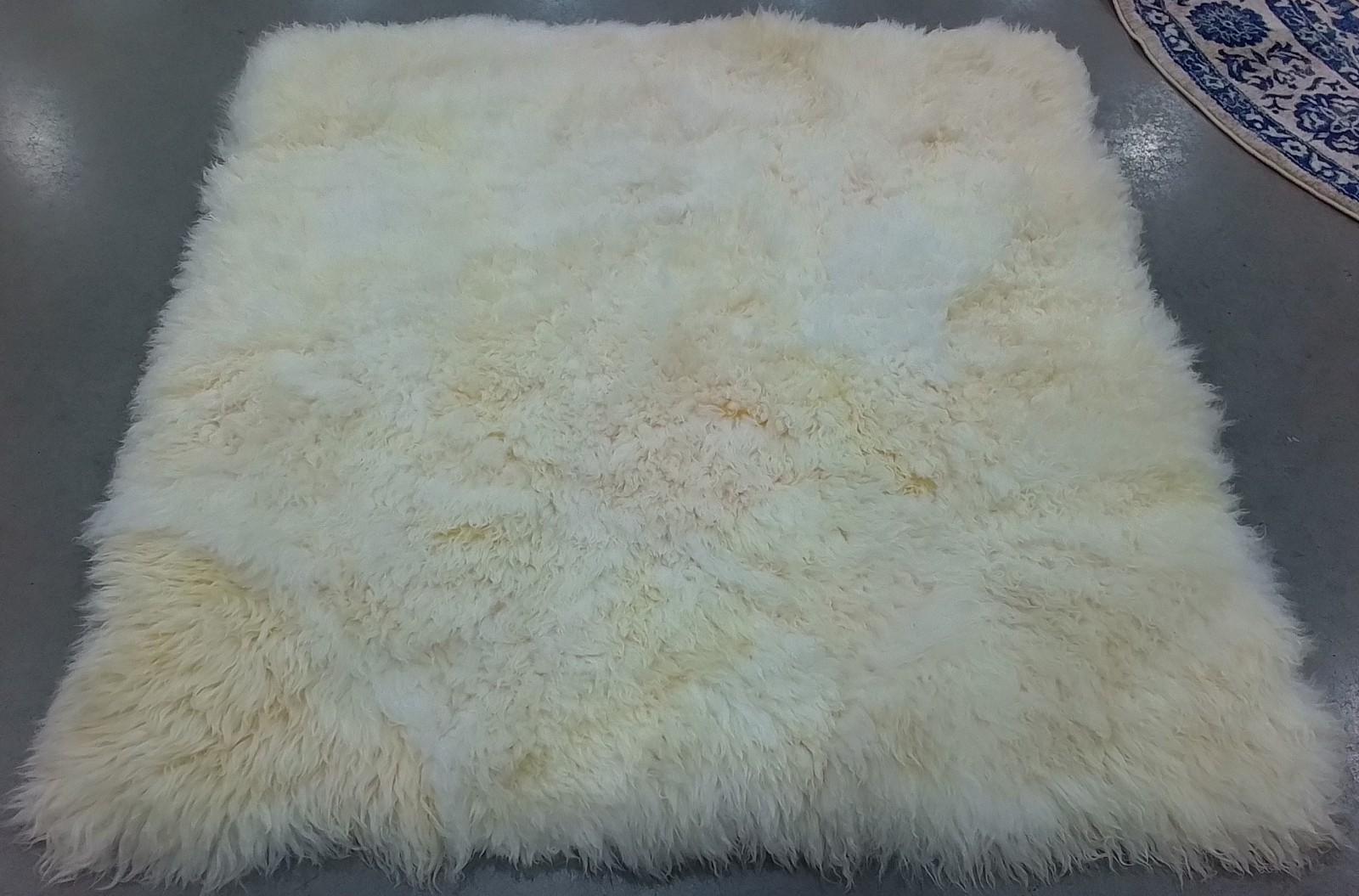 NATURAL/WHITE 4′-0″ x 4′-0″ Back Stain Rug, Reduced Price 1172809328 SHS211A-4SQ