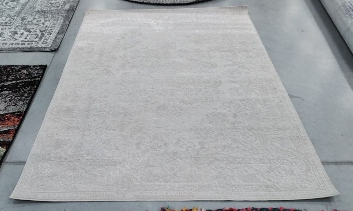 CREME / IVORY 5′-1″ X 7′-6″ Back Stain Rug, Reduced Price 1172723329 RFT664D-5