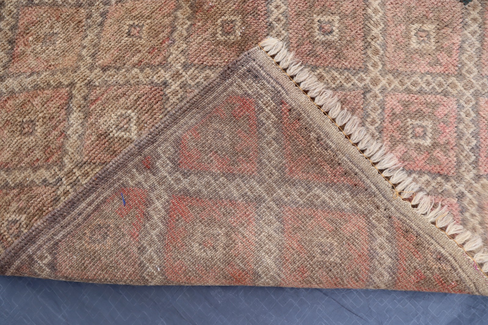 2’9×4’8 ft Antique Afghan Handmade Wool Rug, Faded Peach Geometric Rug, Kids Rug