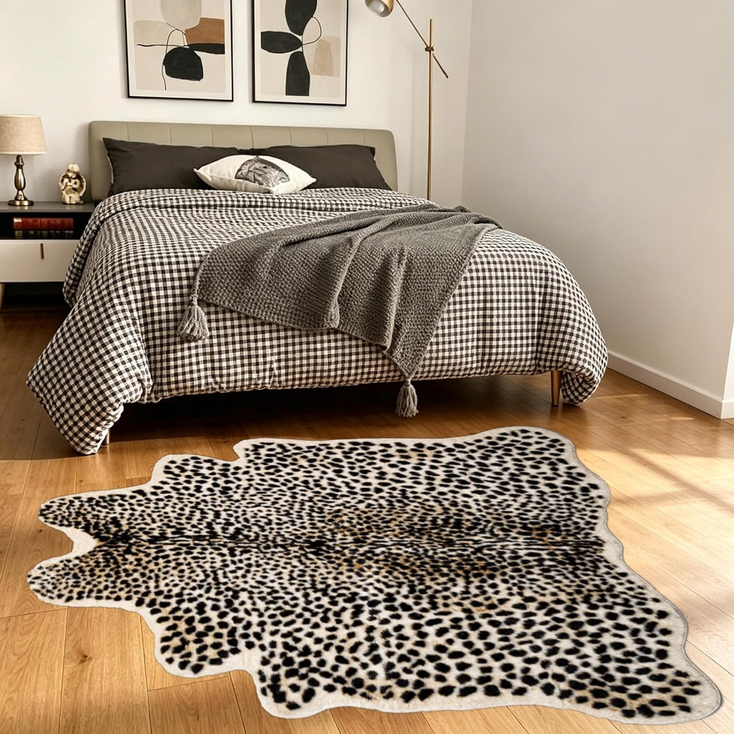 Cheetah Print Faux Fur Rug 5.3×6.6ft Machine Washable for Living Room & Bedroom