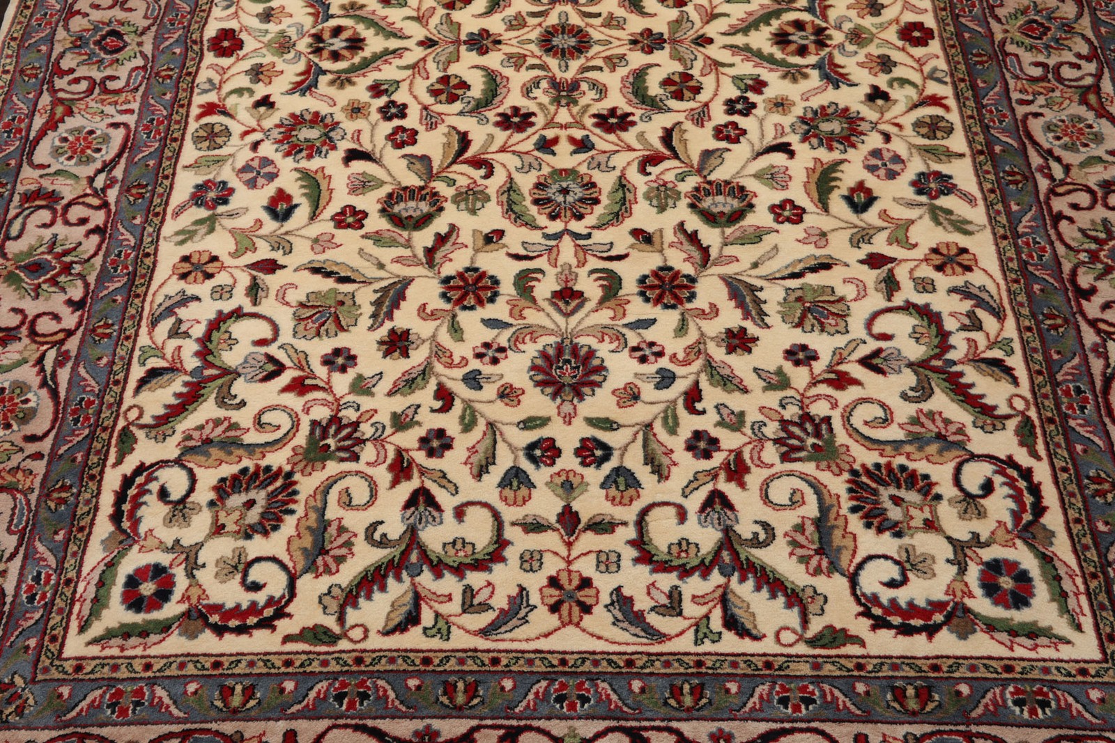 6’3”x8’9” Hand Knotted New Zealand Wool Ivory Agra Botanical Plush Pile Rug