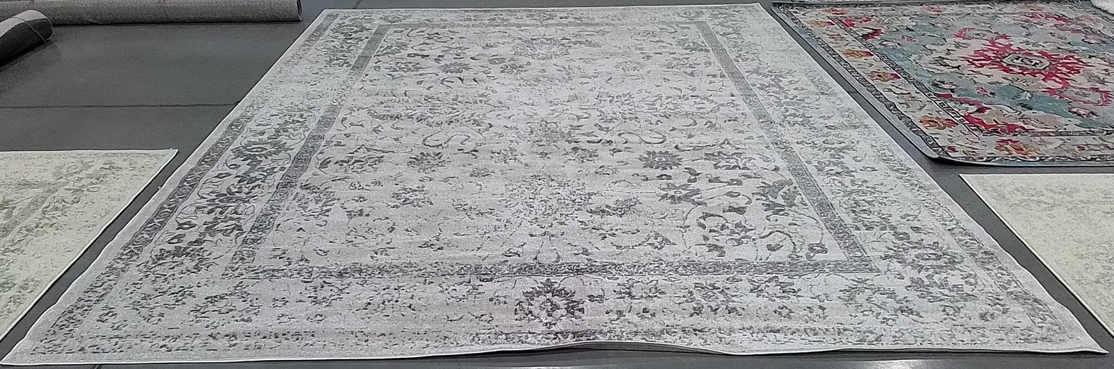 IVORY / SILVER 11′-0″ x 15′-0″ Damaged Rug Reduced Price 1172805957 ADR109C-1115
