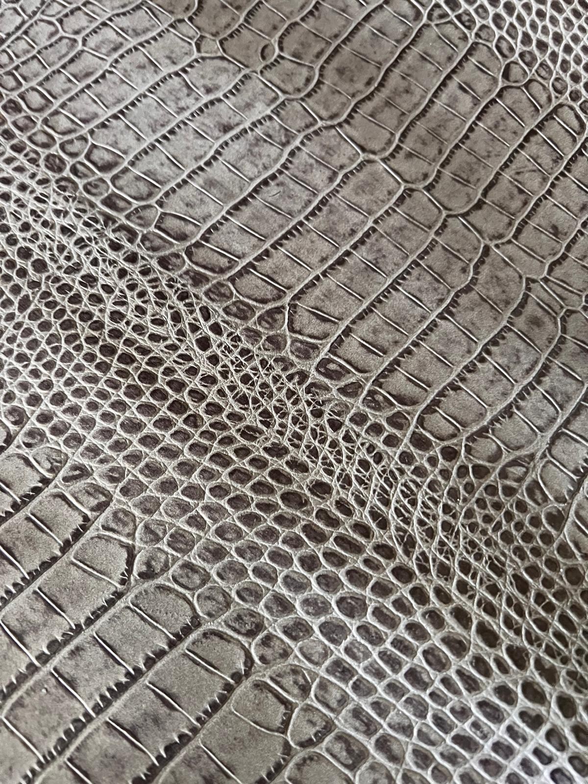 100% CALFSKIN LEATHER GARMENT HIDE SKIN 83826
