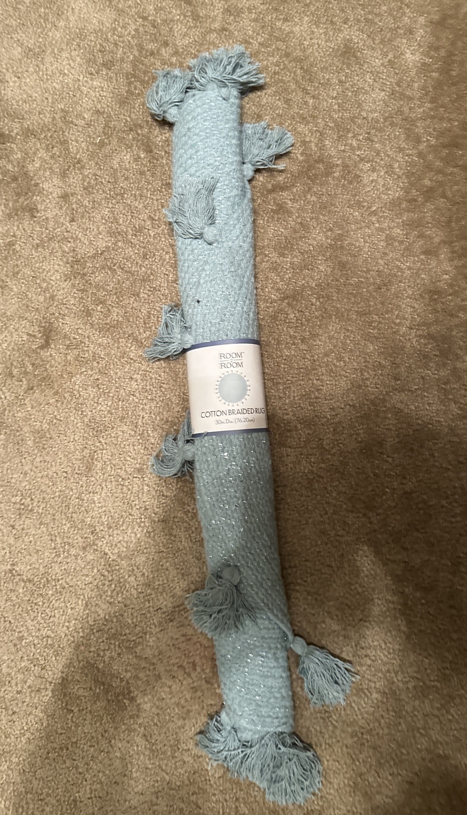NWT Cotton Braided Blue Rug 30 Inch Round With Knotted Fringe And Silver Accents