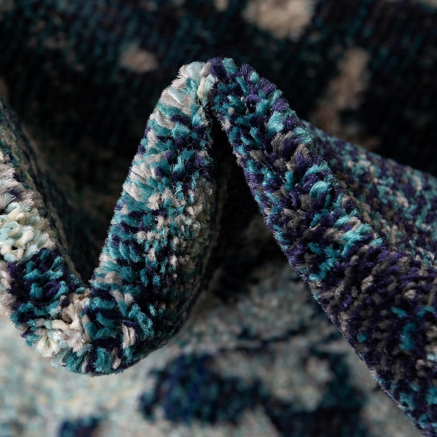Estrella Abstract Oval Area Rug in Blue/Beige – Modern Distressed Design 7’11″x1