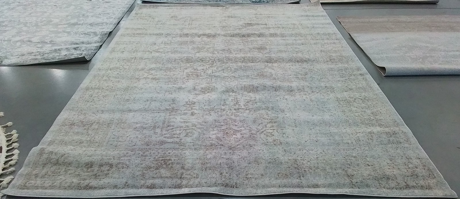 IVORY / TAUPE 9′-0″ x 12′-0″ Flaw in Rug, Reduced Price 1172786297 EVK256E-9