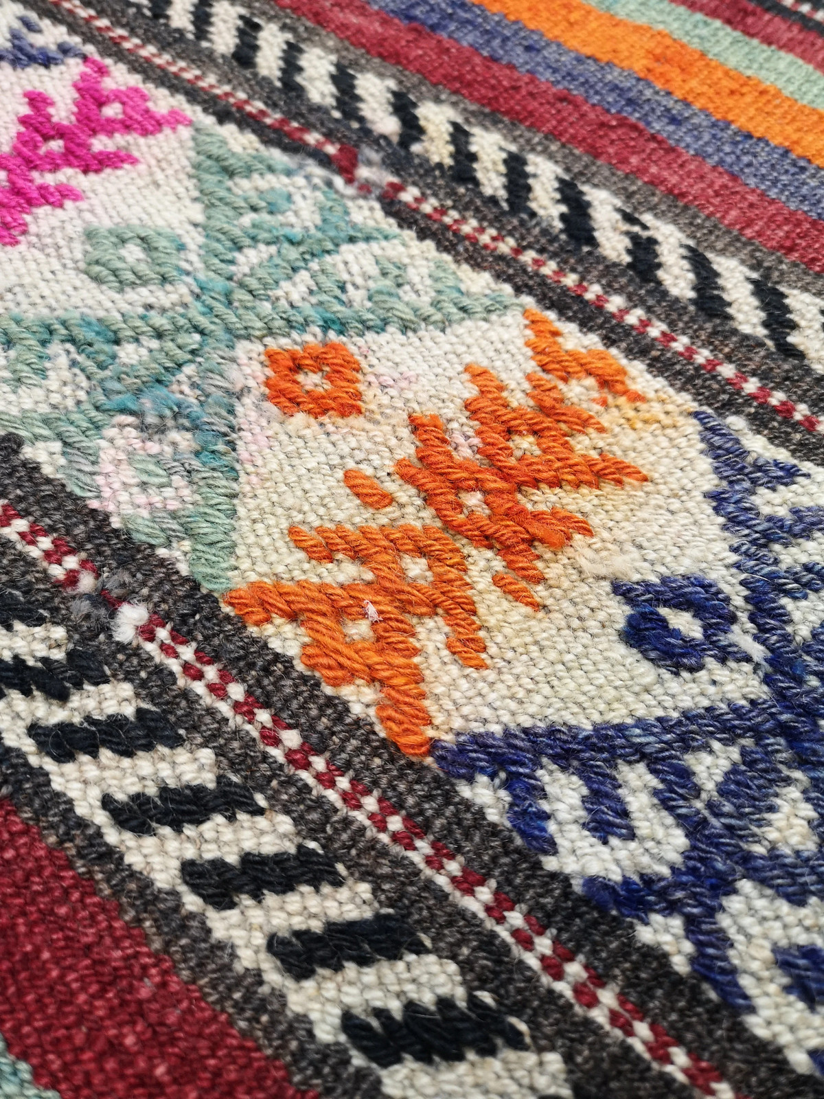 Vintage Turkish Kilim Rug: 2×8.9 ft Wool Runner, Hallway Decor