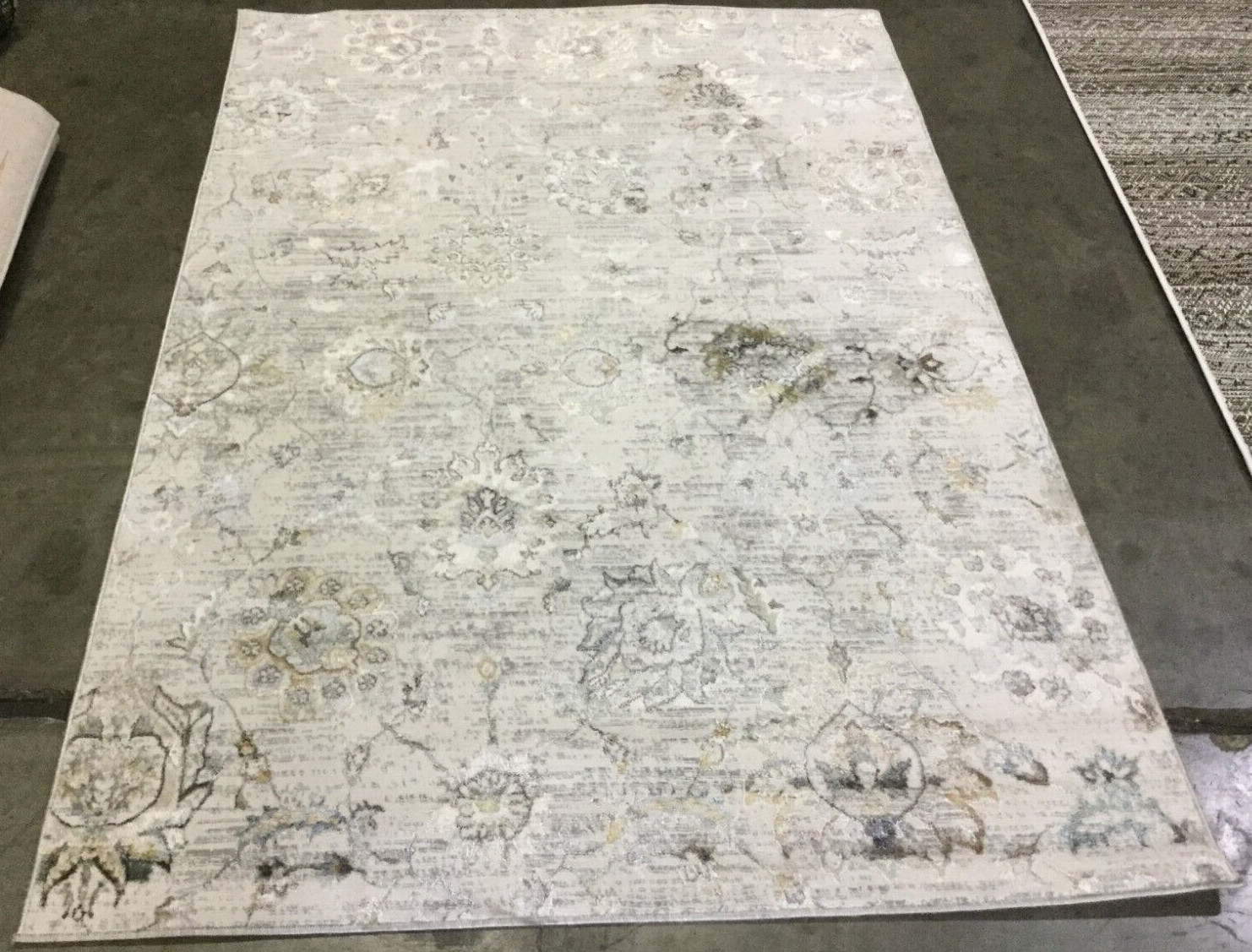 BEIGE / GREY 4′-5″ x 6′-5″ Flaw in Rug, Reduced Price 1172661524 BLA238B-4