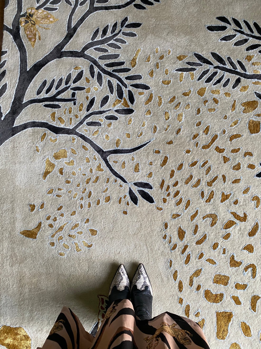 Wendy Morrison Leopard Gold Hand-Tufted Rug – Luxury Art Deco Wool & Silk Area
